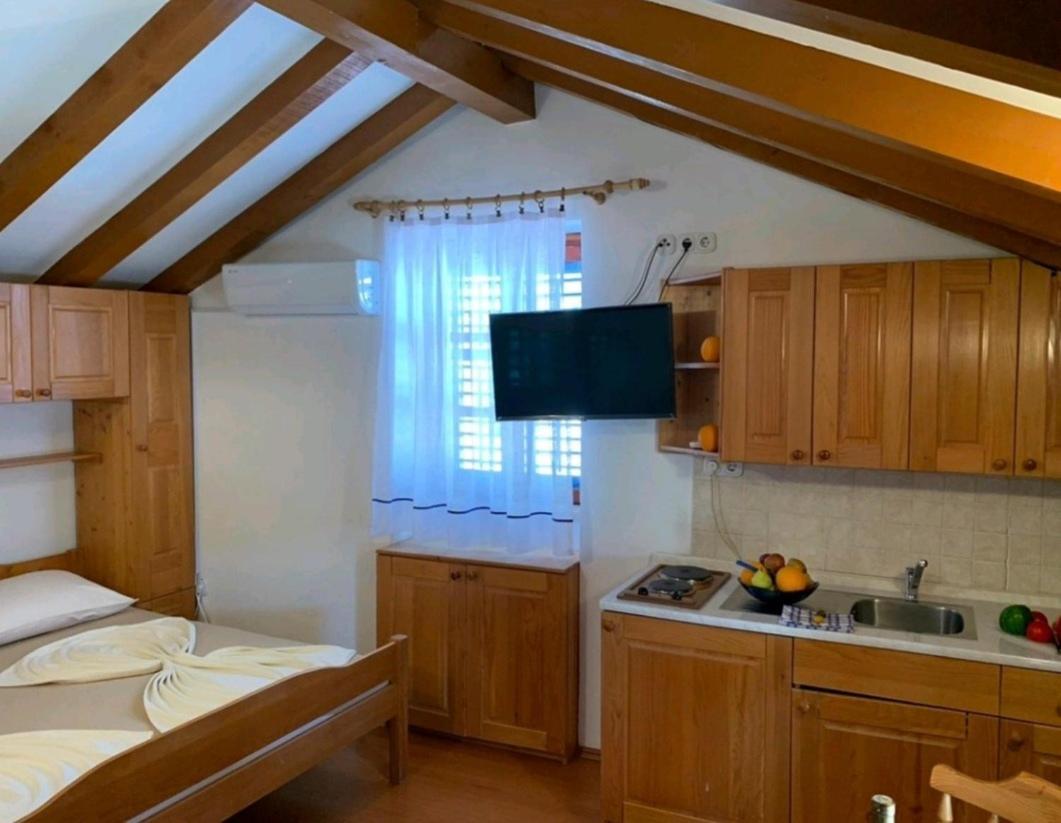 Lovely Studio Apartments Mali Raj Vrsar Ngoại thất bức ảnh